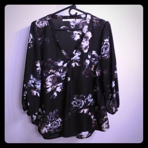 Violet + Claire 3/4 Sleeve Print Top